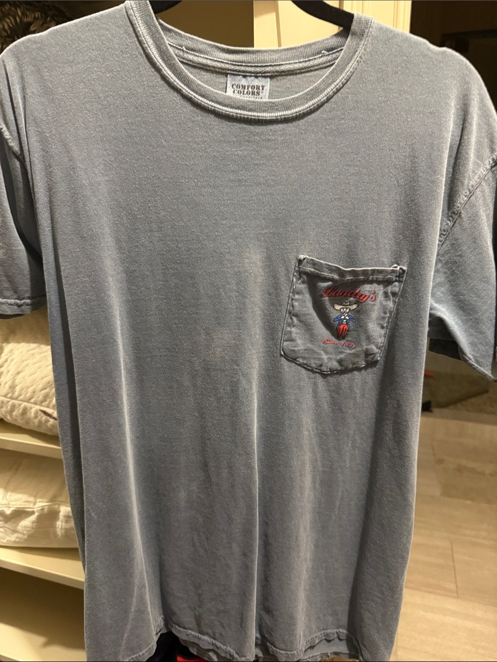 Ole Miss Rebels Men's Pocket T-Shirt in Faded Grey